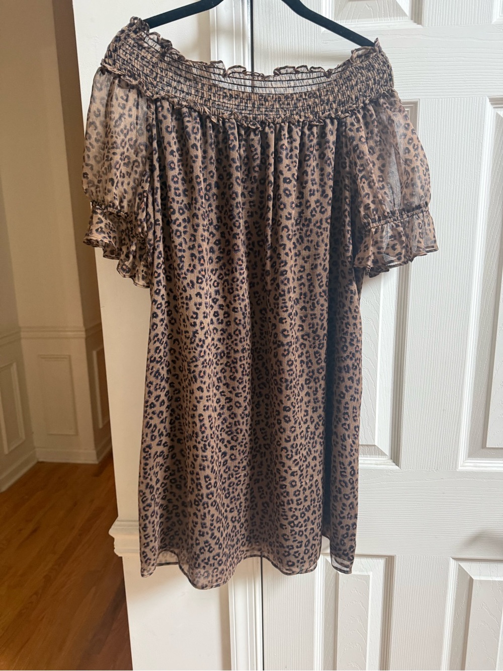 CeCe Women’s Brown Leopard Print Off-Shoulder Dress